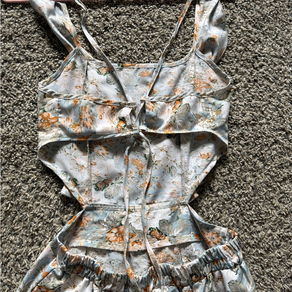 Floral Ruffle Romper - Picture 3 of 3